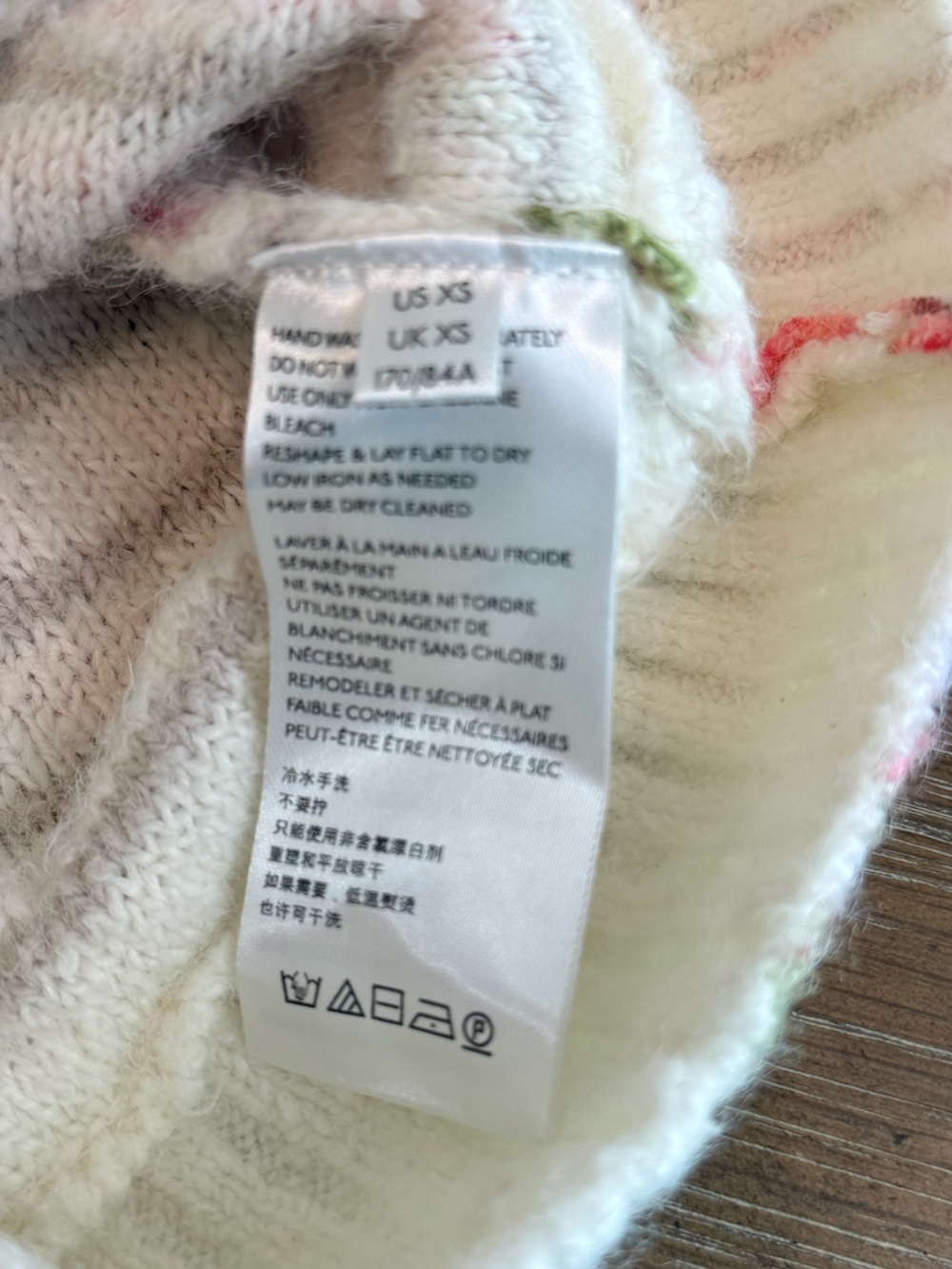 Free People Bed of Roses V-Neck Women’s Sweater - Picture 3 of 8